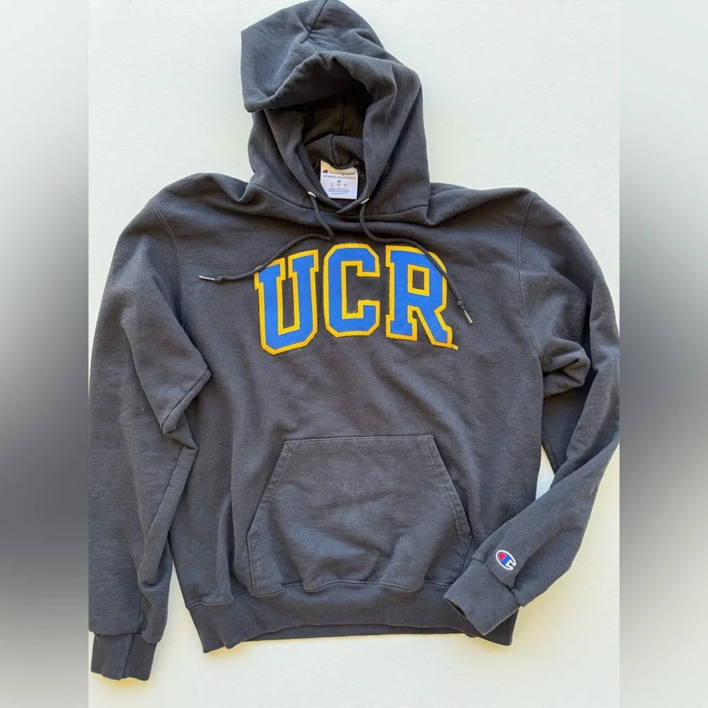 ✨Vintage Champion Black UCR Hoodie✨
‼️see description and photos‼️ - Picture 1 of 8